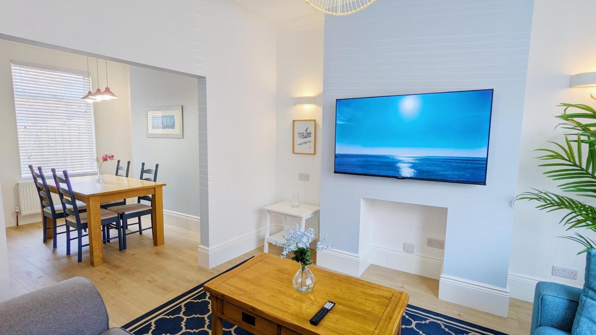 Sea Breeze House Villa สการ์โบโรห์ ภายนอก รูปภาพ